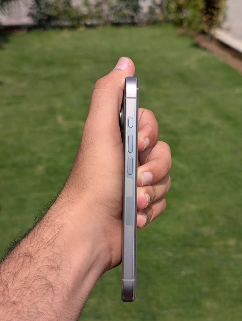 IPhone 15 Pro 2