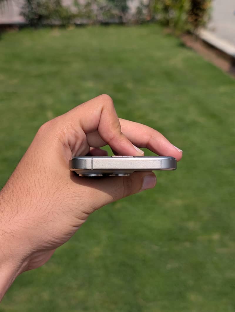 IPhone 15 Pro 3