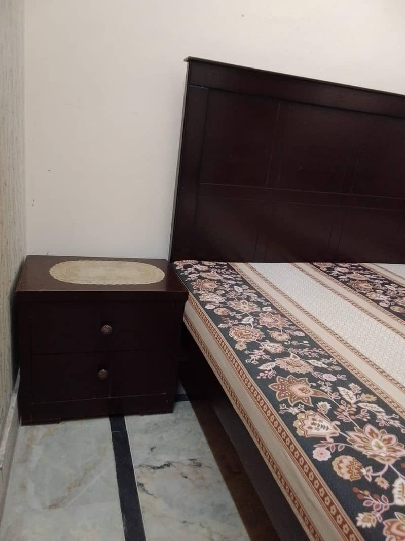 King Size Bed 4