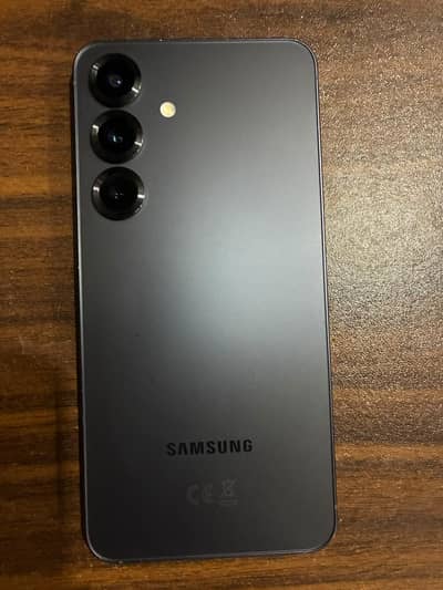 Samsung S25 256GB Dark Grey with Box