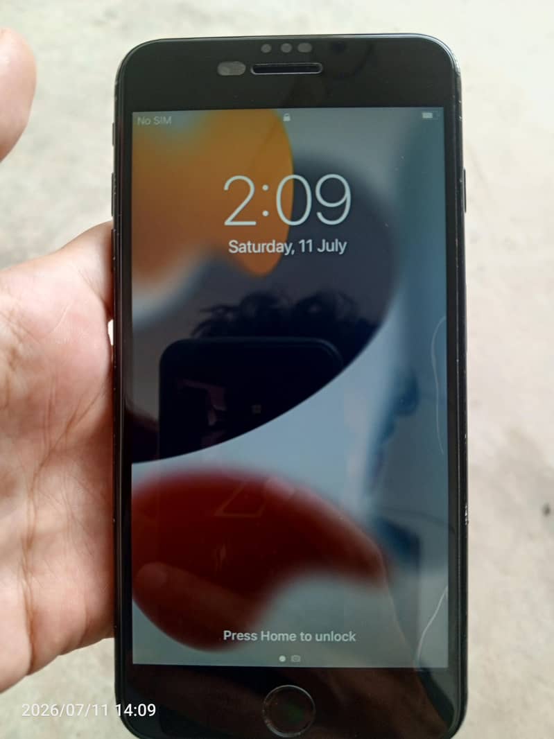 Apple iPhone 7 Plus 1