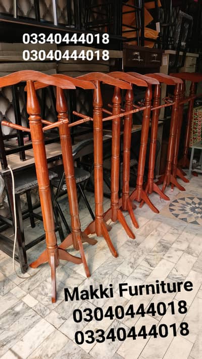 Coat stands/Coat hangers/Coat hanging stands