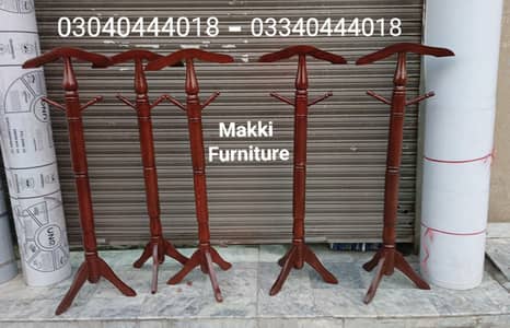 Coat stands/Coat hangers/Coat hanging stands