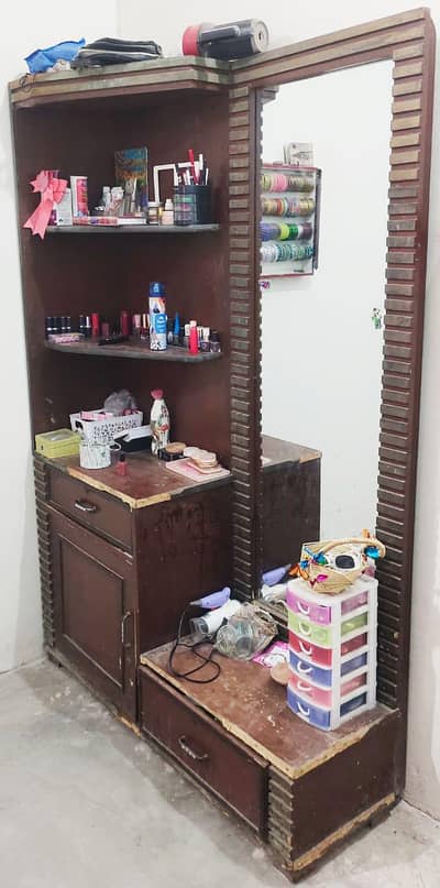 Dressing and Iron stand