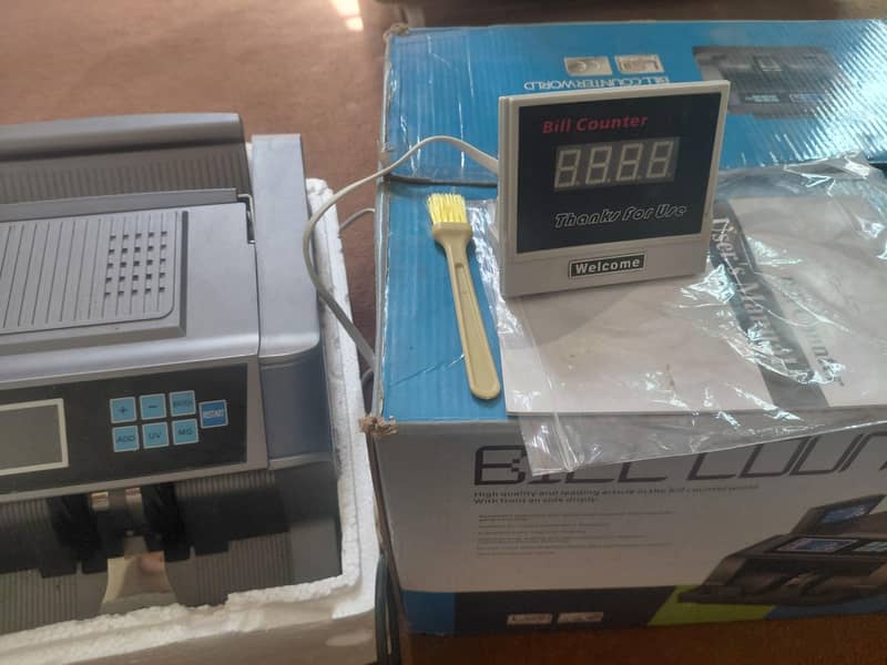Cash counting machine for accurate note detection in Pakistan 3