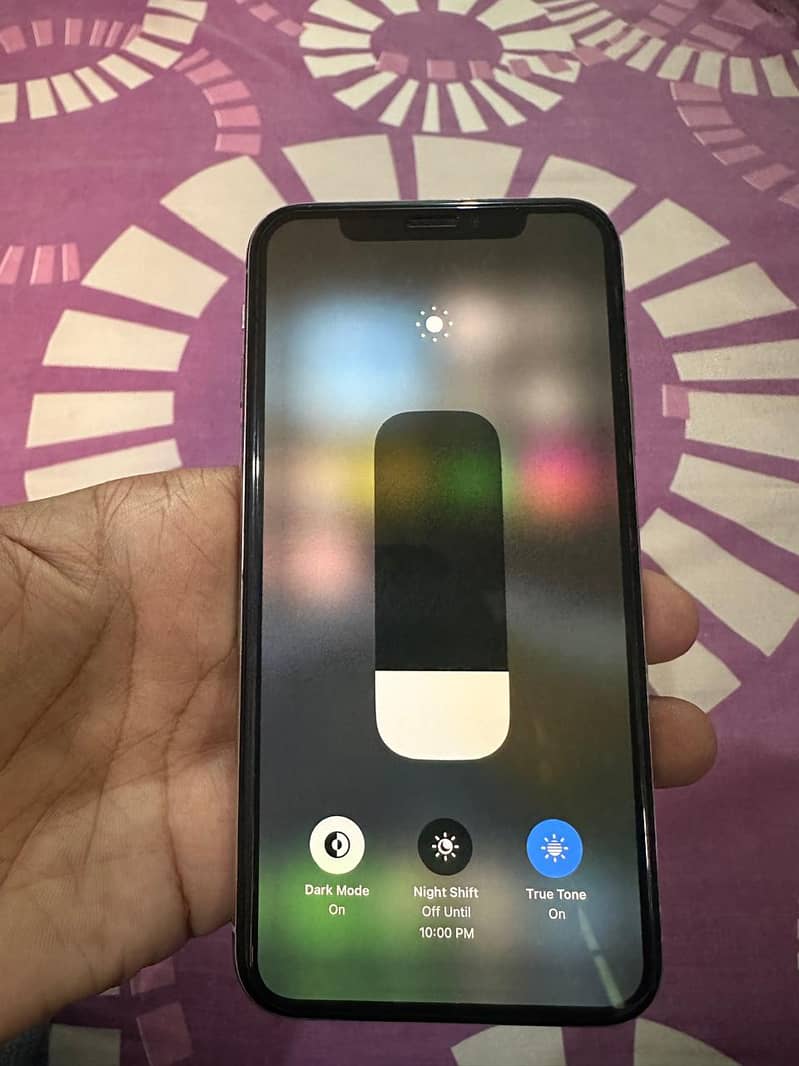 Apple iPhone X 4