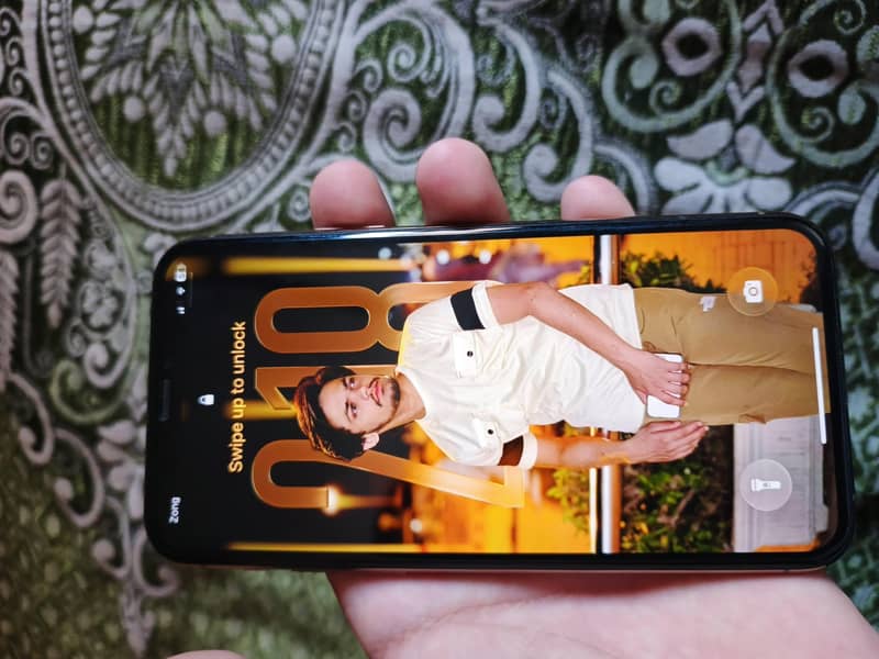 iphone 11 pro 4