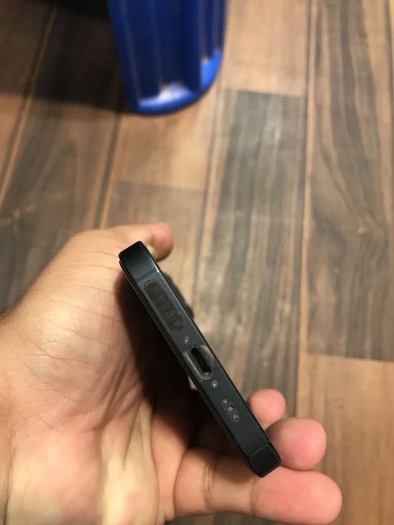 Apple iPhone 13 3