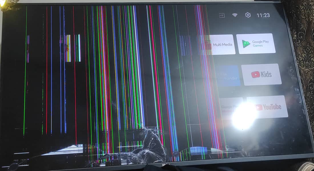 55" Haier Smart LED (Panel Damage) 1