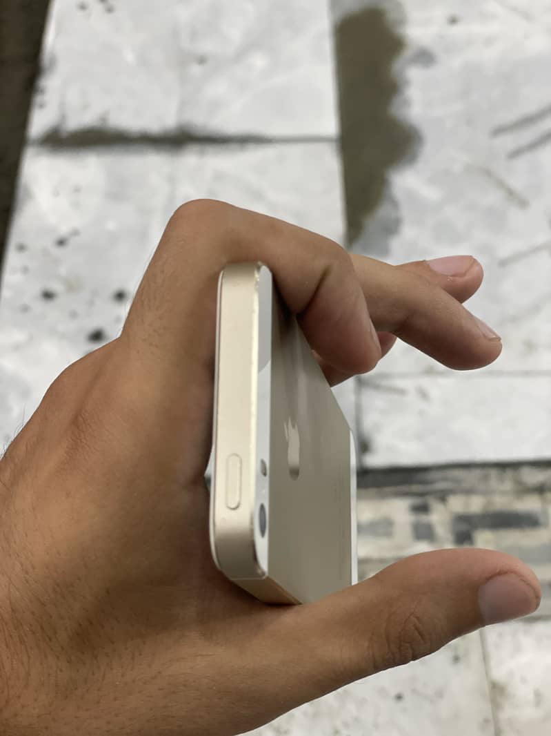 Apple iPhone 5s 3