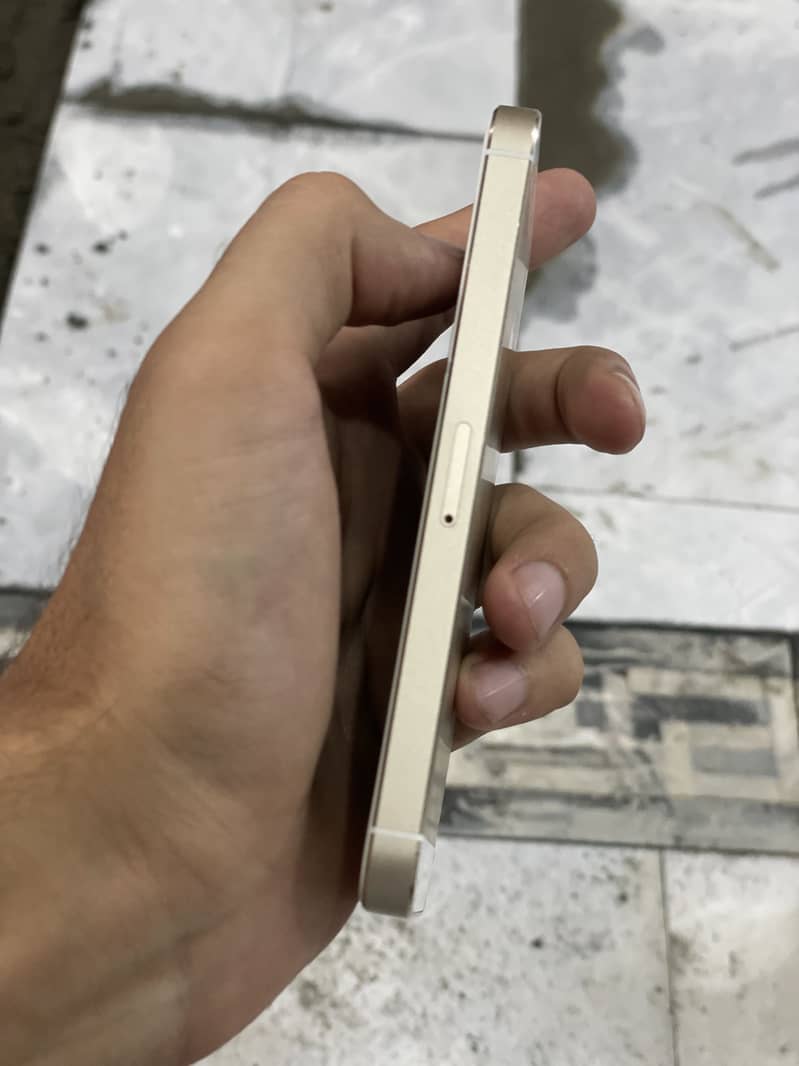 Apple iPhone 5s 4