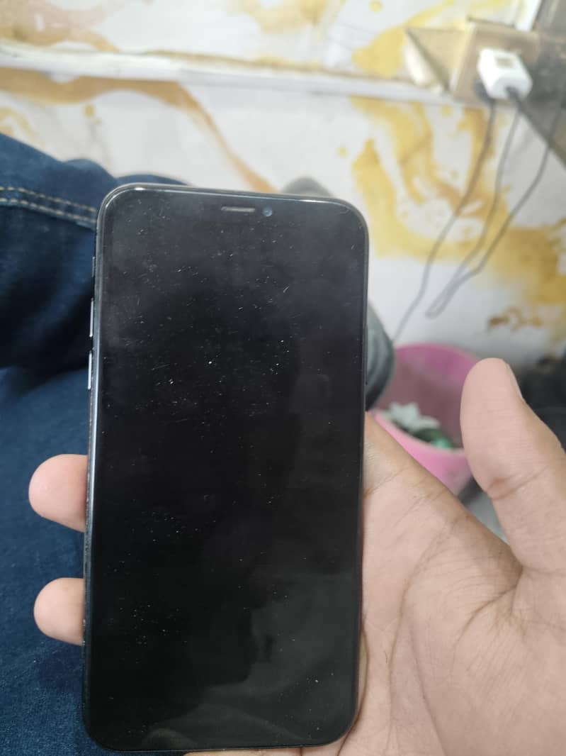 Apple iPhone X 3