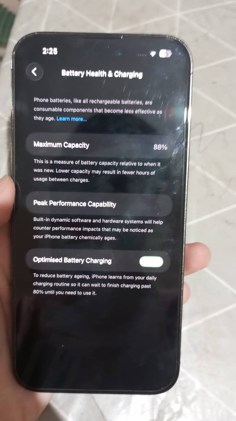 Apple iPhone 14 Pro Max 1