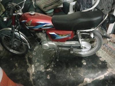 125 all to all genuine kick start red colour 2024 model purchase 2025