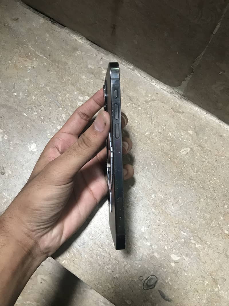 Apple iPhone 12 Pro 5