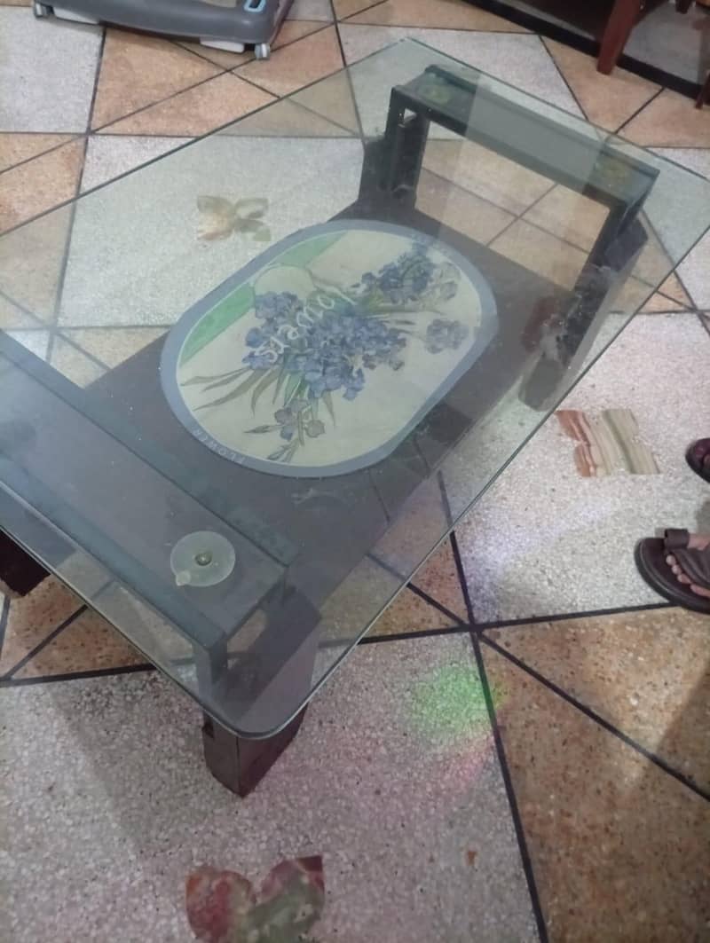 centre table with thick glass 1