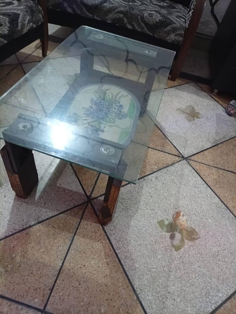centre table with thick glass 3