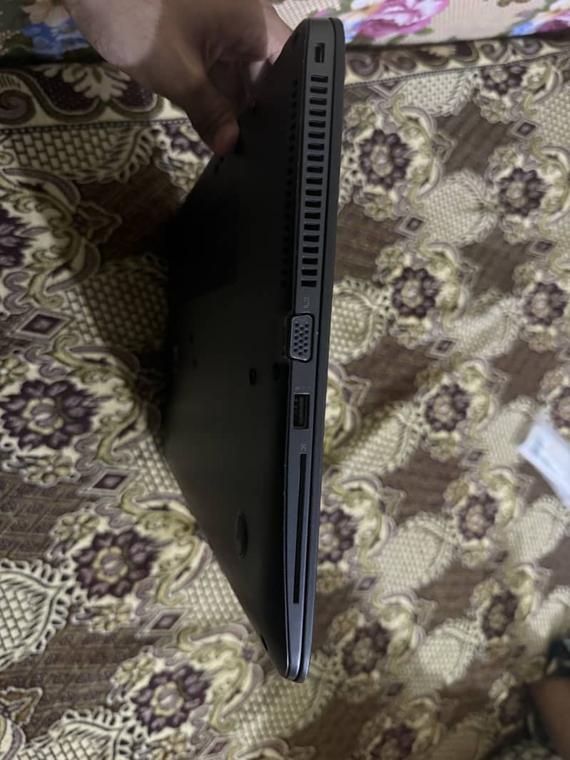 Laptop 4