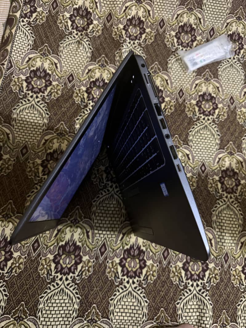 Laptop 9
