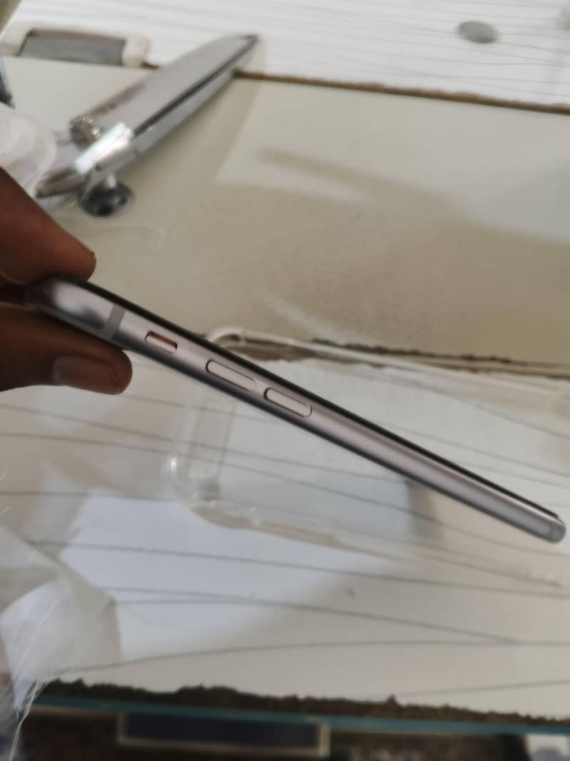 Apple iPhone 6 1