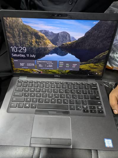 Dell Latitude 5400 with original charger