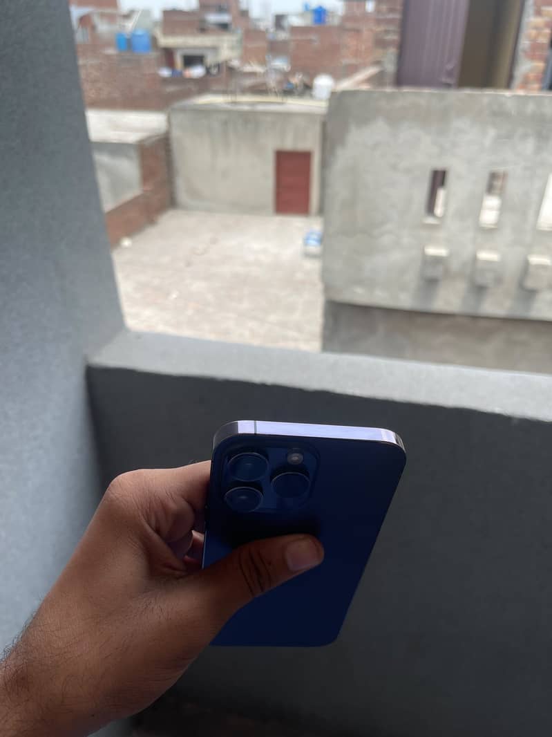 Apple iPhone 14 Pro Max 2