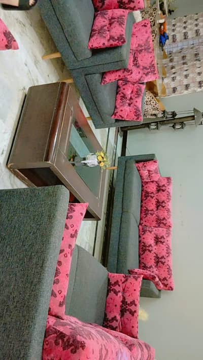 10 seater sofa and led console for sale at Islamabad sector E17