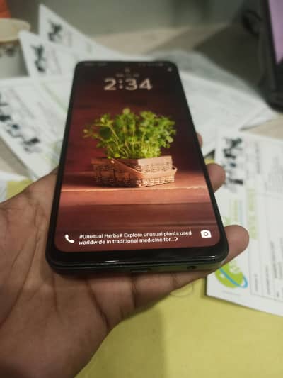 Vivo Y04 My wattsap. 03254800636 4/128