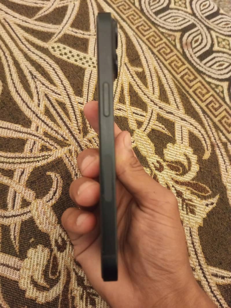 apple iphone 14 2