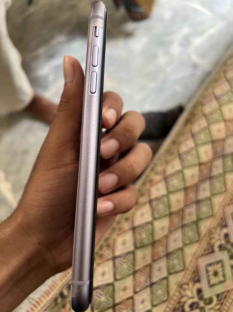 Apple iPhone 11 1