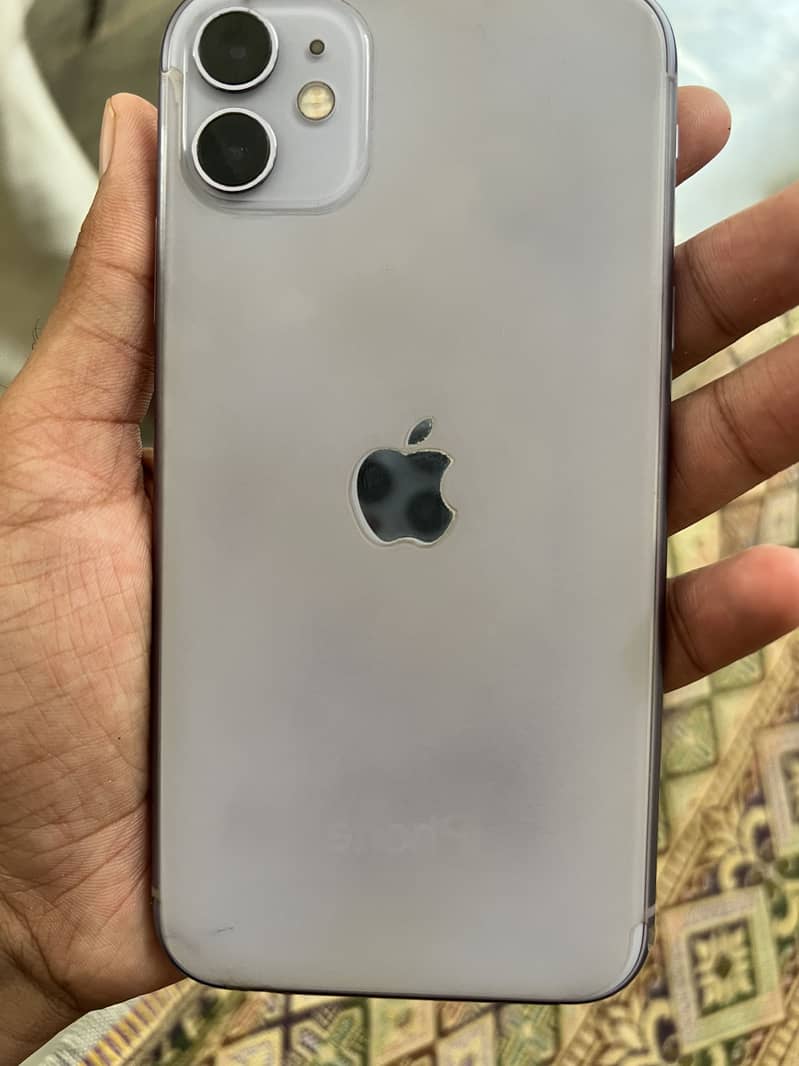 Apple iPhone 11 3