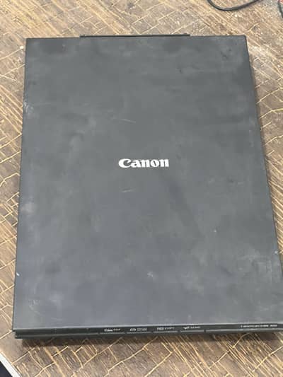Canan Cano LiDE 300 model Scanner Good Condition all ok with wire
