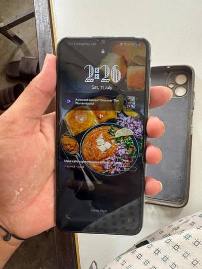 Samsung Mobile F04