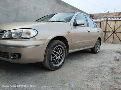Nissan Sunny 2010