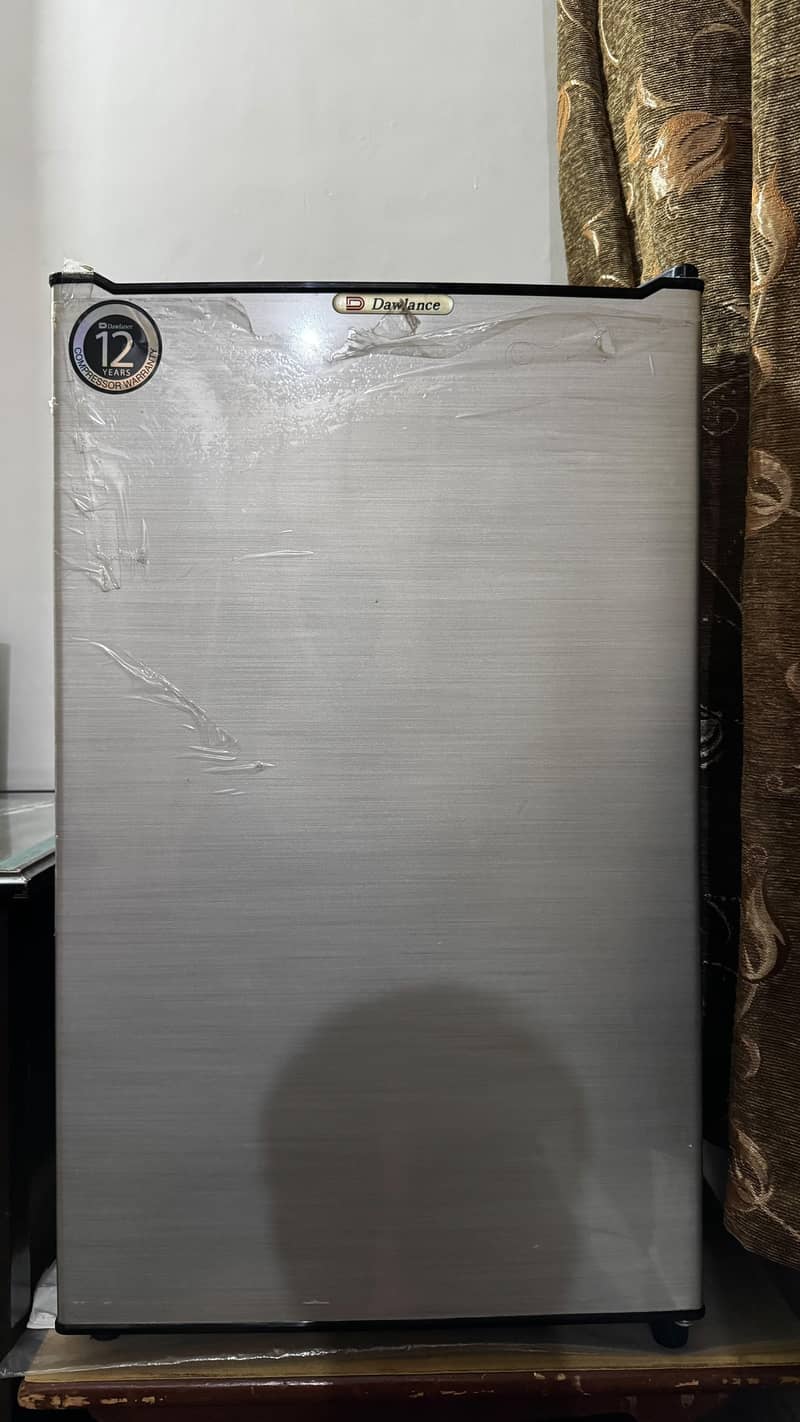 mini fridge 1