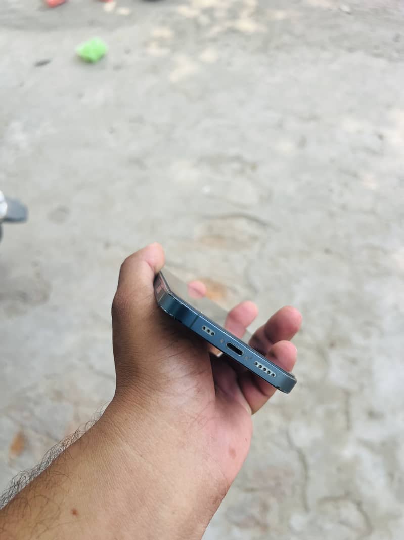 Apple iPhone 12 Pro 3