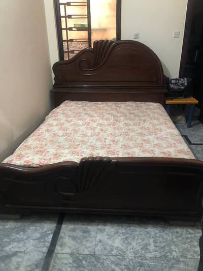Bed room set Bed, Dressing, Side Tables, showcase