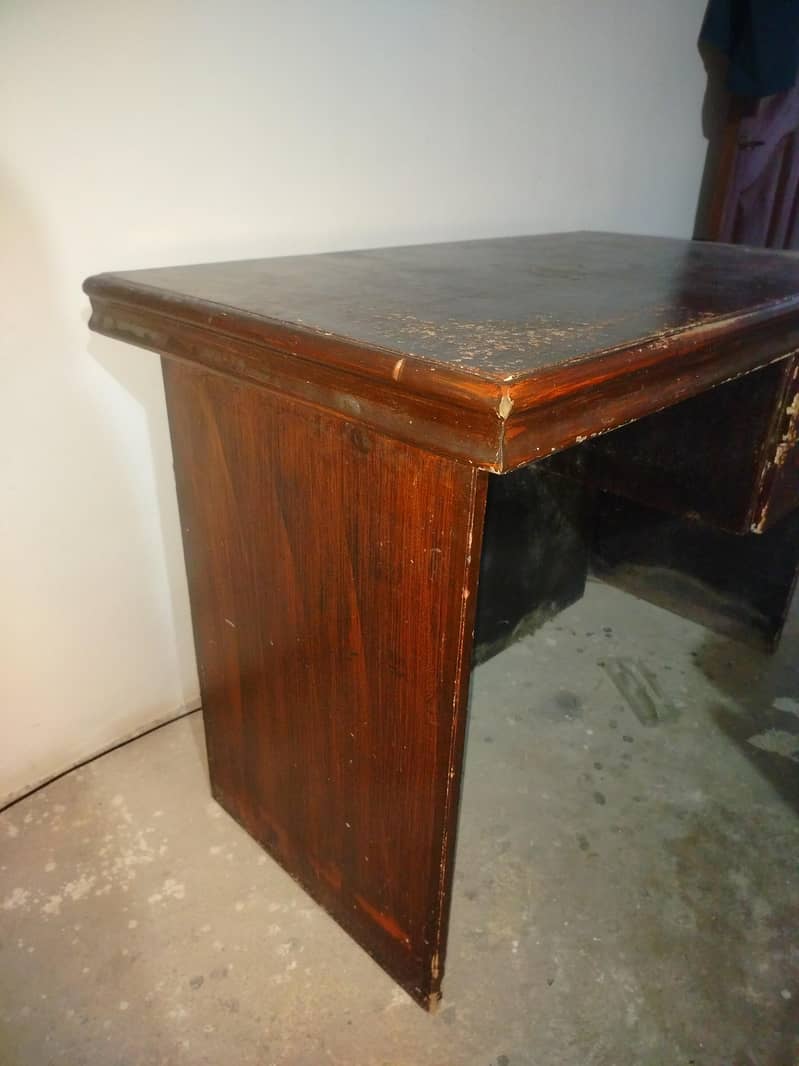computer table 2