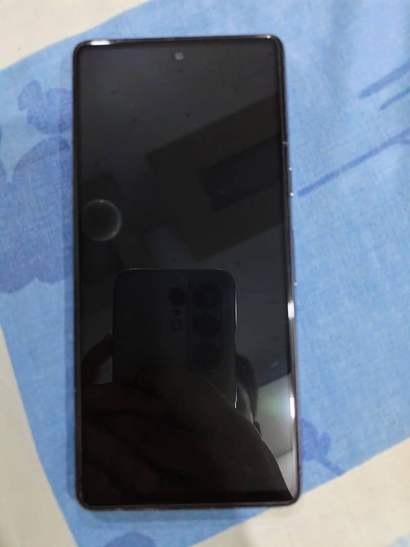 Google Pixel 7 4