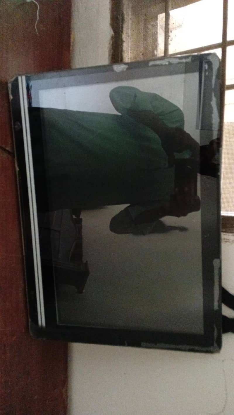 lcd TV 0