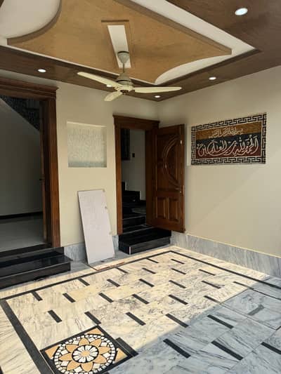6.5 Marla Corner House for Sale | 5 Bedroom | Attached Bathrooms | Prime Location | Ideal Family Home