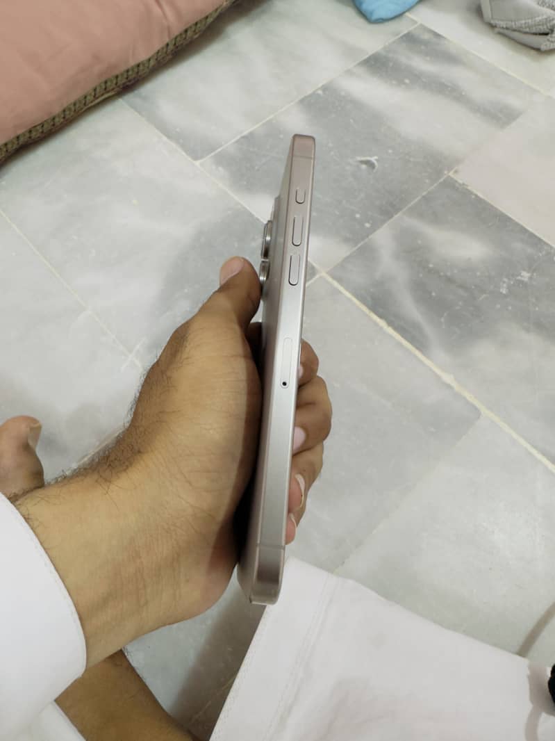Iphone 15 pro max 2
