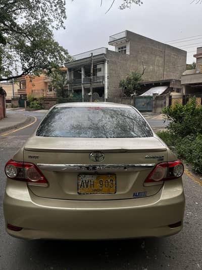 Toyota Corolla GLI 2011