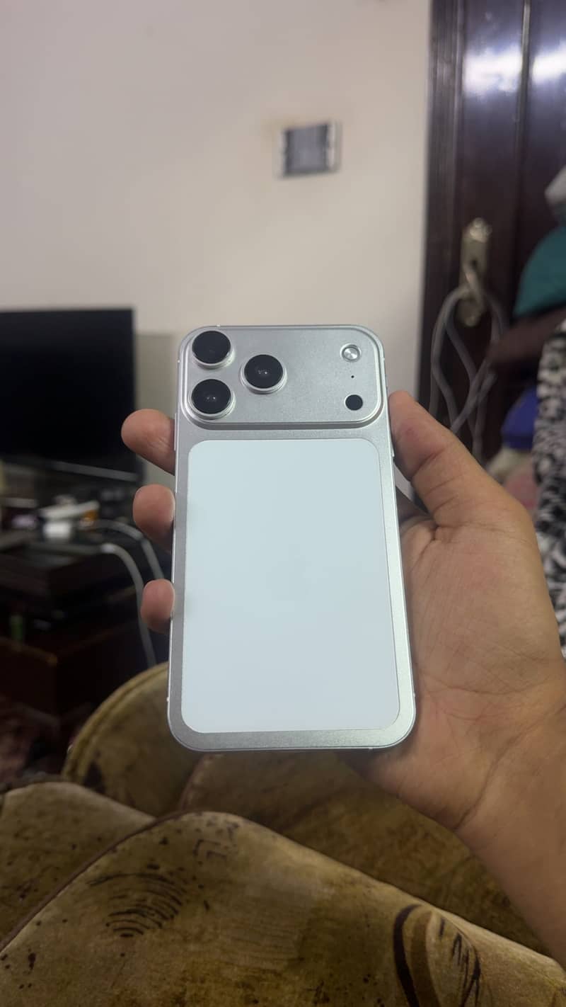 Apple iPhone 11 0