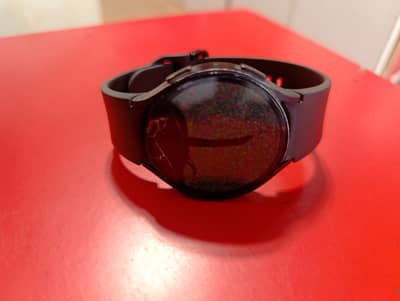 Samsung Galaxy watch 6 screen panel damage ,original charger, straps
