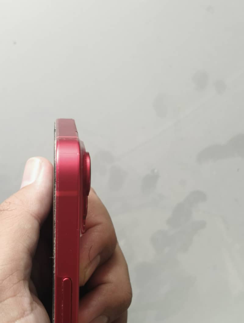 Apple iPhone 14 3