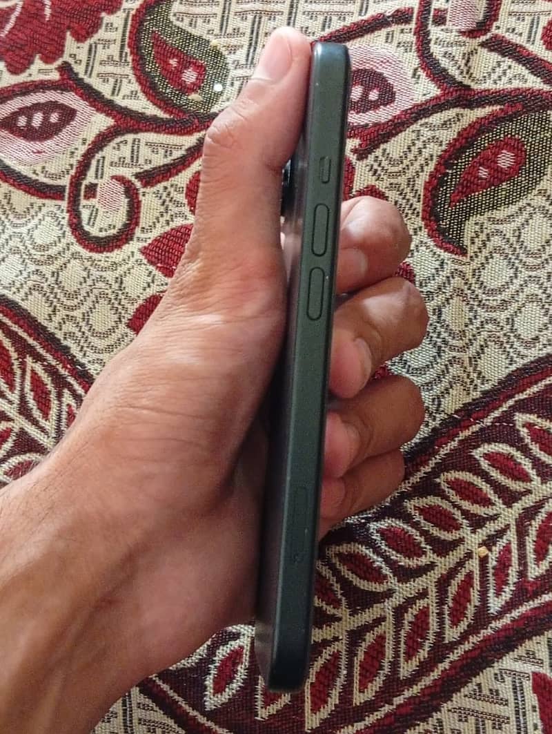 Apple iPhone 15 1