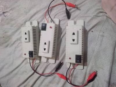 mini ups