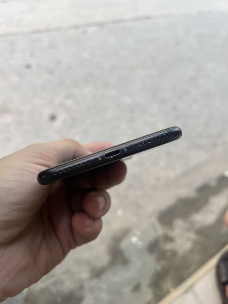 Apple iPhone 7plus 2