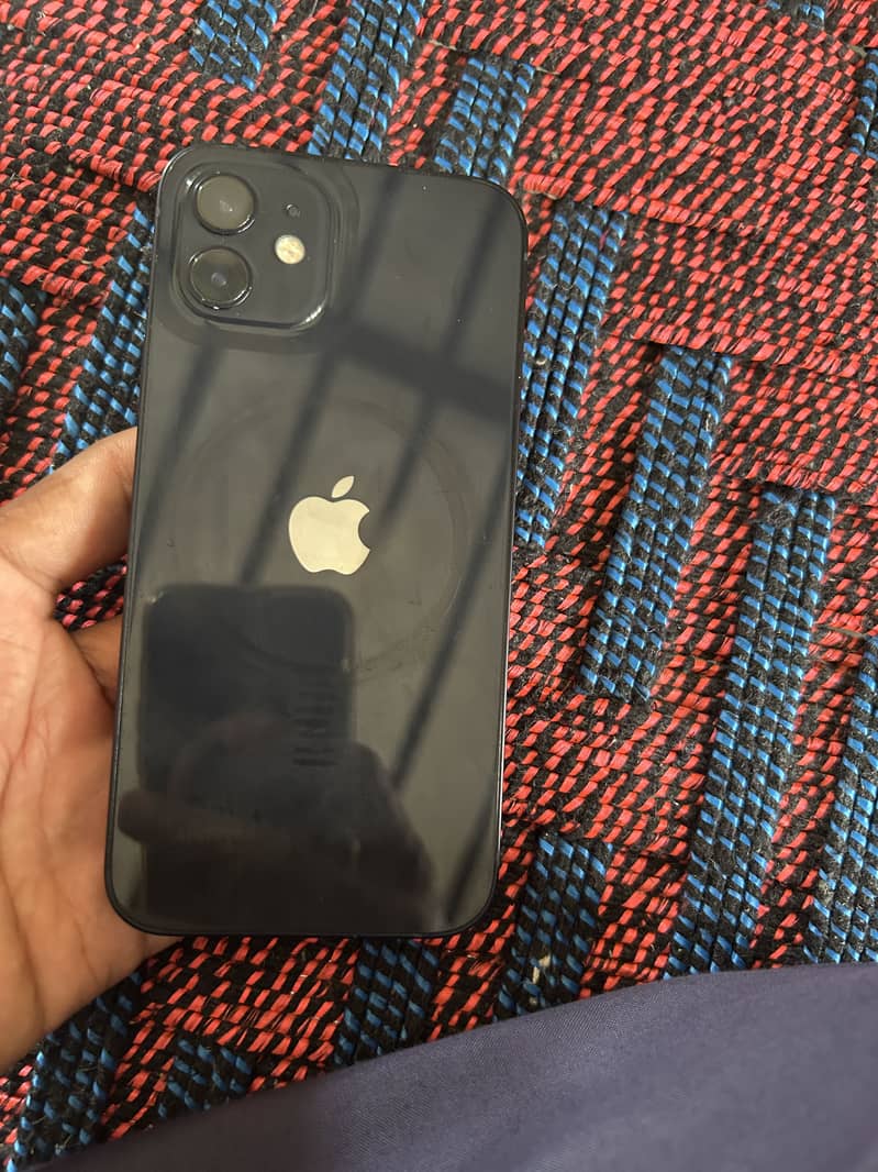 Apple iPhone 12 3
